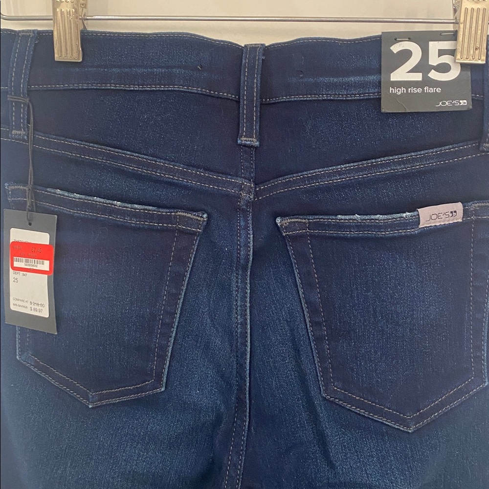 NWT Joe’s Jeans High Rise Flare Dark Wash Size 25 and 35” Inseam - Picture 5 of 8